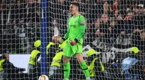 {{ otherArticle[0].article.title }}