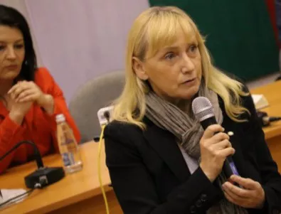 Елена Йончева: Няма да позволим Летище „София” да бъде дадено на концесия в ущърб на националния интерес*