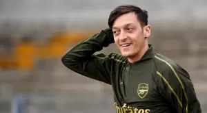 {{ otherArticle[0].article.title }}