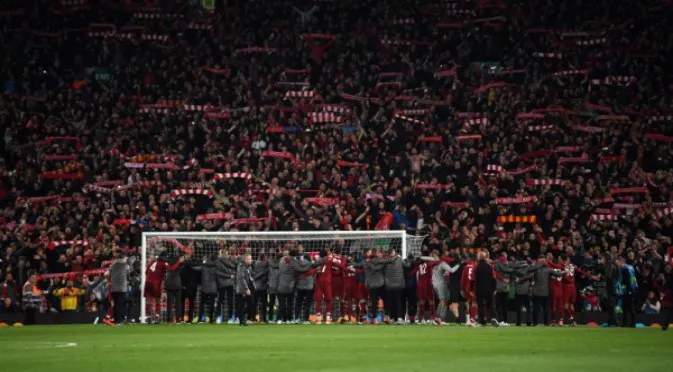 Как реагираха феновете на Барселона при изпълнението на "You Will Never Walk Alone" след мача (ВИДЕО)