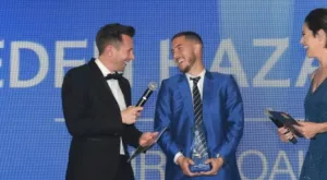 {{ otherArticle[0].article.title }}