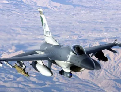 България засега не може да договори изтребителите F-16 на изгодна цена