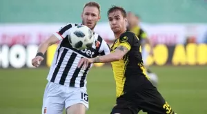 {{ otherArticle[0].article.title }}