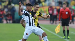 {{ otherArticle[0].article.title }}