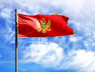 В Черна гора масово напускат държавната администрация