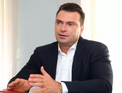 Калоян Паргов от БСП: Българските медици заслужават поклон
