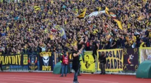 {{ otherArticle[0].article.title }}