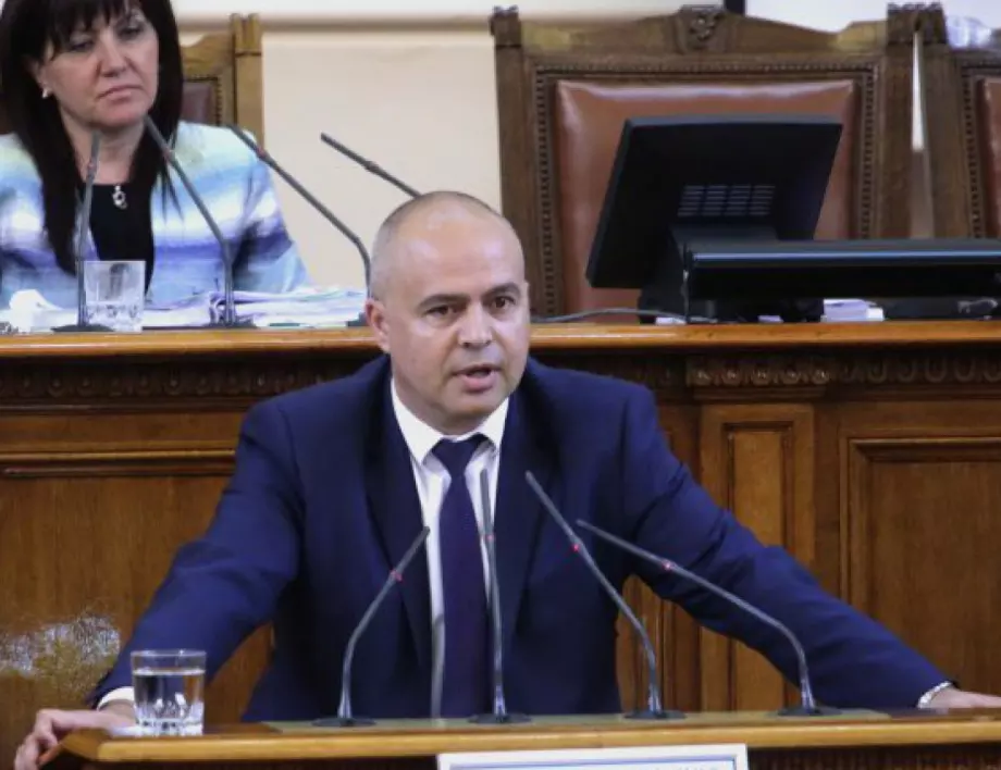 Георги Свиленски: Трудно е решението за Борисов, за хората е лесно - оставка