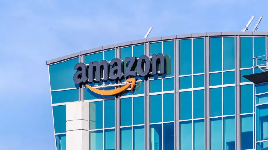 Amazon отлага връщането на служителите в офисите за 2022 г. 