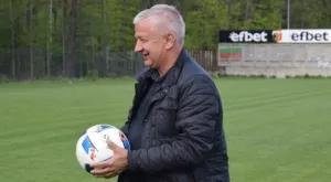 От Миньор (Перник): Крушарски псува цял мач играчите ни