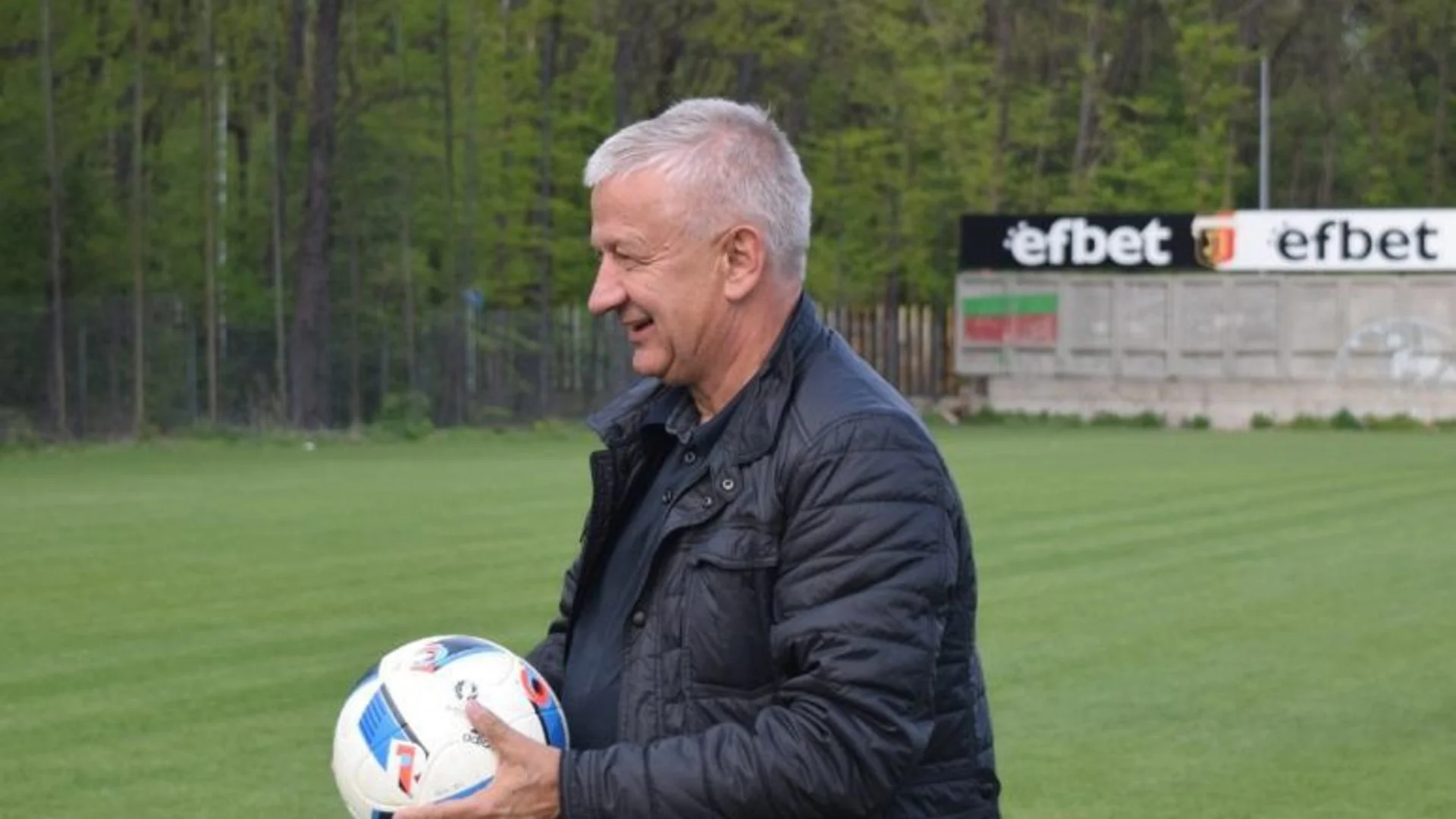 Собственикът на Локомотив Пловдив скочи на избягал от клуба