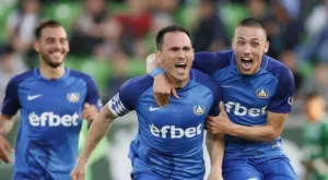 {{ otherArticle[0].article.title }}