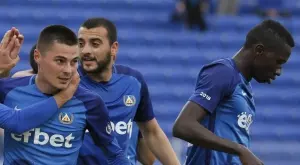 {{ otherArticle[0].article.title }}