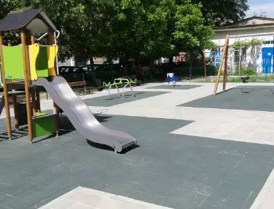 Нова детска площадка откриха в пловдивския район 