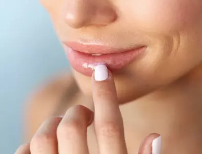 Възможно ли е да увеличите устните и да ги направите обемни с масаж?