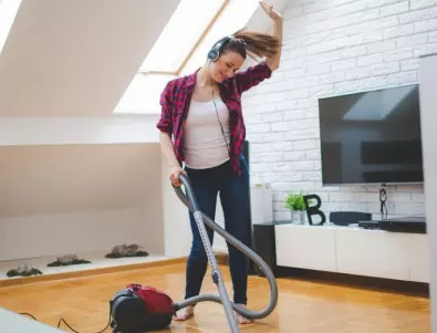 Енергийно ефективно почистване: Миенето на пода може да внесе хармония в дома ви