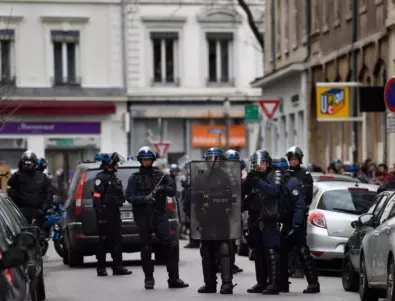 Полицаи претърсват правосъдното министерство на Франция заради министъра
