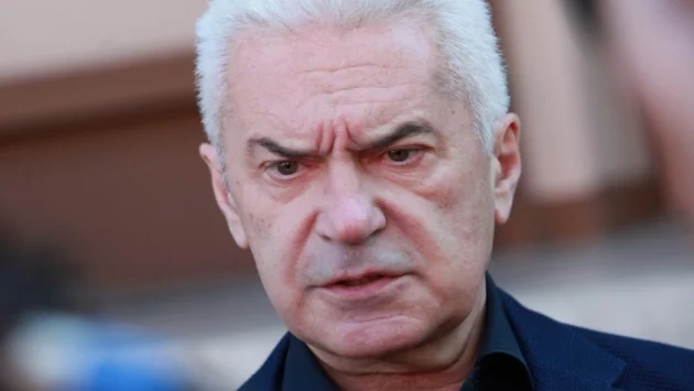 Сидеров: При управлението на Каракачанов военното разузнаване е пред фалит и срив