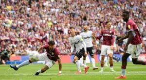 Три сезона по-късно Астън Вила се завърна във Висшата лига