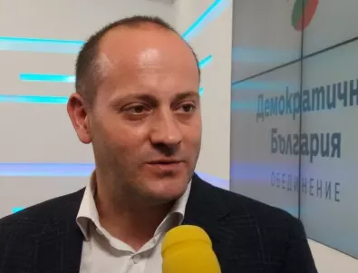 Радан Кънев: Президентът Радев работи за себе си
