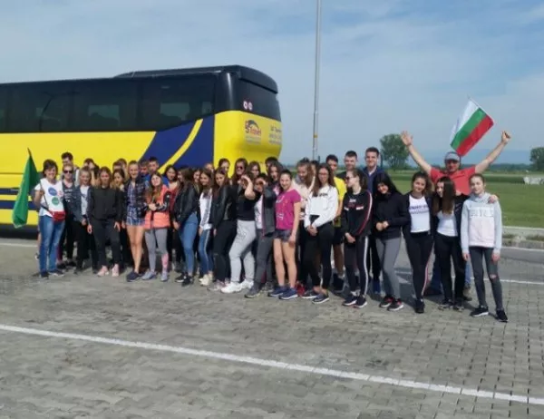 Ученици от Бургас ще извървят стъпките на Ботев