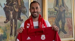 {{ otherArticle[0].article.title }}