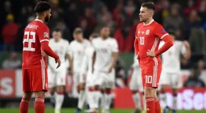 {{ otherArticle[0].article.title }}