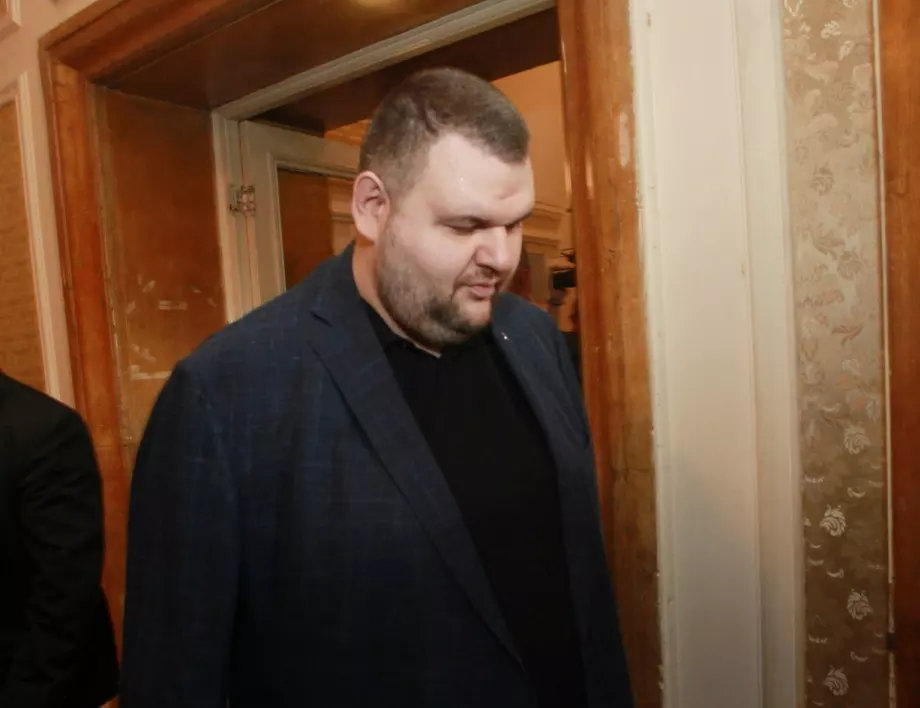 Адвокат: Инициирахме процедура от името на Пеевски срещу “Магнитски”, ако я уважат, санкциите ще паднат