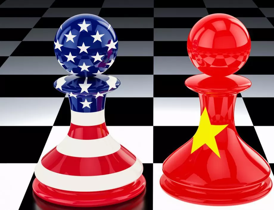  Американският посланик в Китай се оттегля 