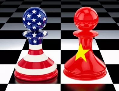 Икономисти: Търговската война между САЩ и Китай крие големи рискове