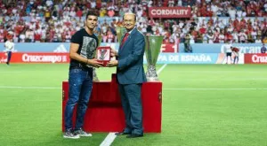 Минута мълчание в памет на Рейес преди финала в Шампионска лига 