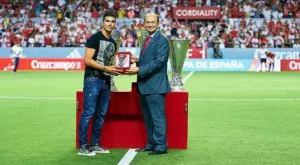 Автомобилът на Хосе Антонио Рейес се е запалил, загинали са и негови братовчеди