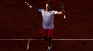 {{ otherArticle[0].article.title }}