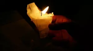 {{ otherArticle[0].article.title }}