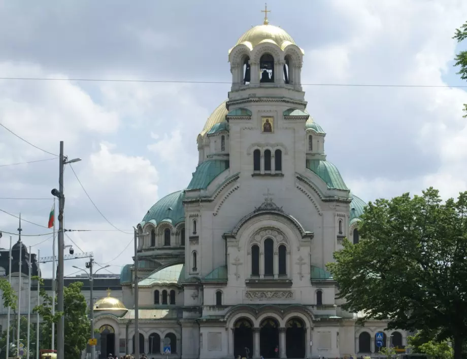Литургиите от "Св. Александър Невски"  ще се излъчват във Facebook