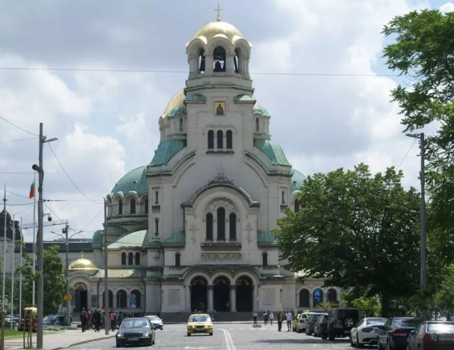 Патриаршеската катедрала "Св. Александър Невски" отбелязва своя храмов празник 