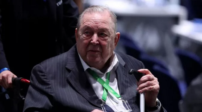 Почина най-дълго пребивавалият на поста президент на УЕФА