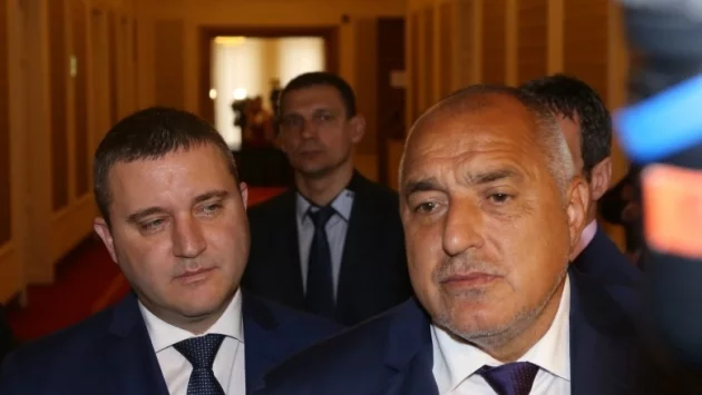 Хакнаха ли ни чипа?