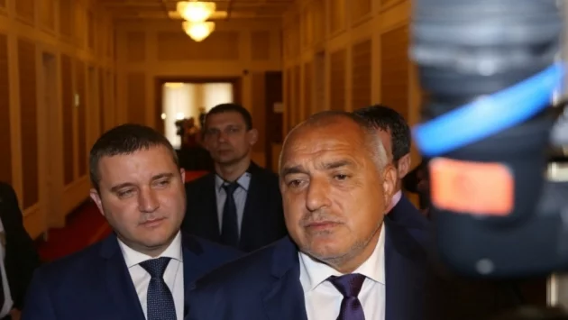 Симеонов не смята, че за пропуснатите данъци от хазарта отговорни трябва да са Борисов и Горанов