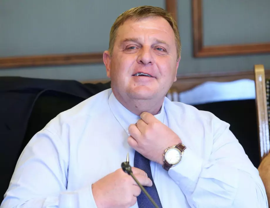 Каракачанов в парламента: Никой не е оказвал натиск върху правителството заради РС Македония