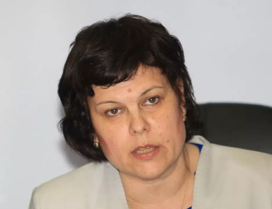 Таня Михайлова: Убедена съм, че учителите ще се ваксинират