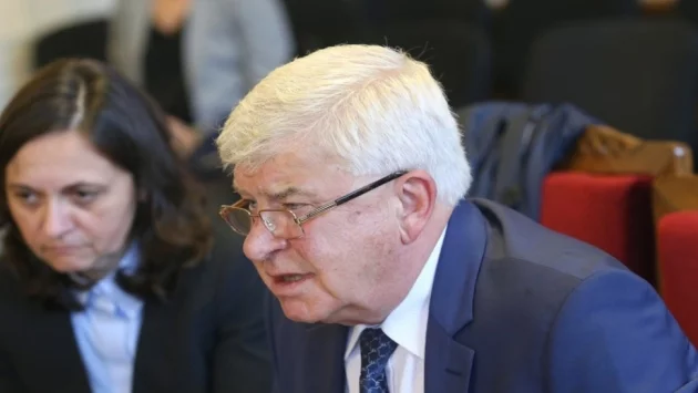 Ананиев: 850 медици ще специализират по трансплантация до 2023 г.