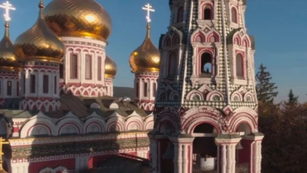 Трябват 1 милион лева за спасението на камбанарията на Шипченския манастир