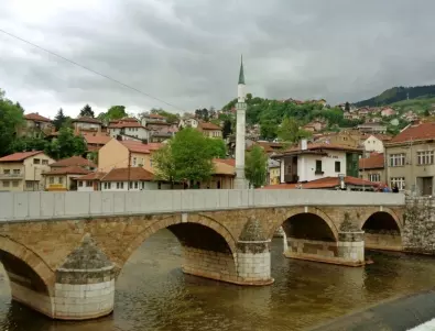 Посланикът на САЩ в Сараево: Додик разпалва конфликт   