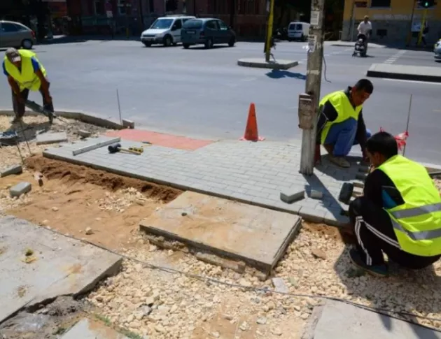 Ремонтират малки улици във Варна 