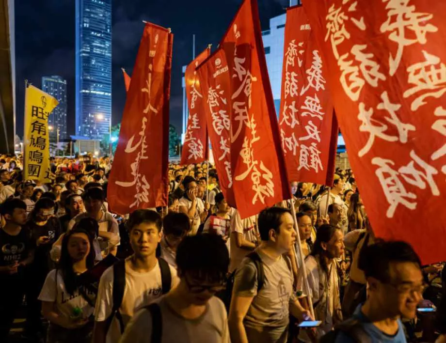 Китай обвини САЩ в директна намеса в Хонконг