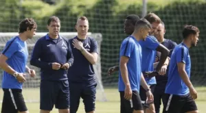 {{ otherArticle[0].article.title }}