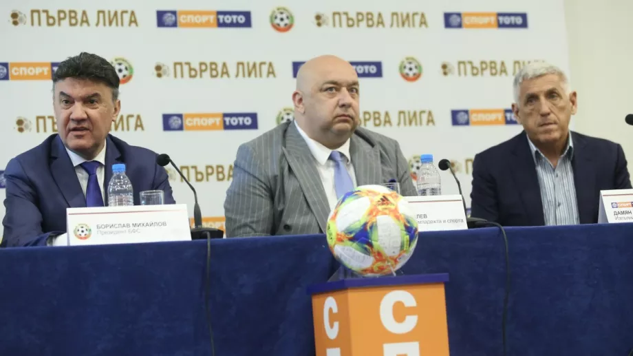 Този път Кралев пише до УЕФА: Спортният министър ще спасява България