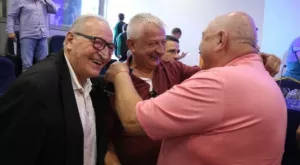 {{ otherArticle[0].article.title }}