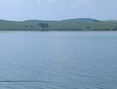 Изплува тяло от язовир Мандра край Бургас, където изчезнаха двамата рибари 